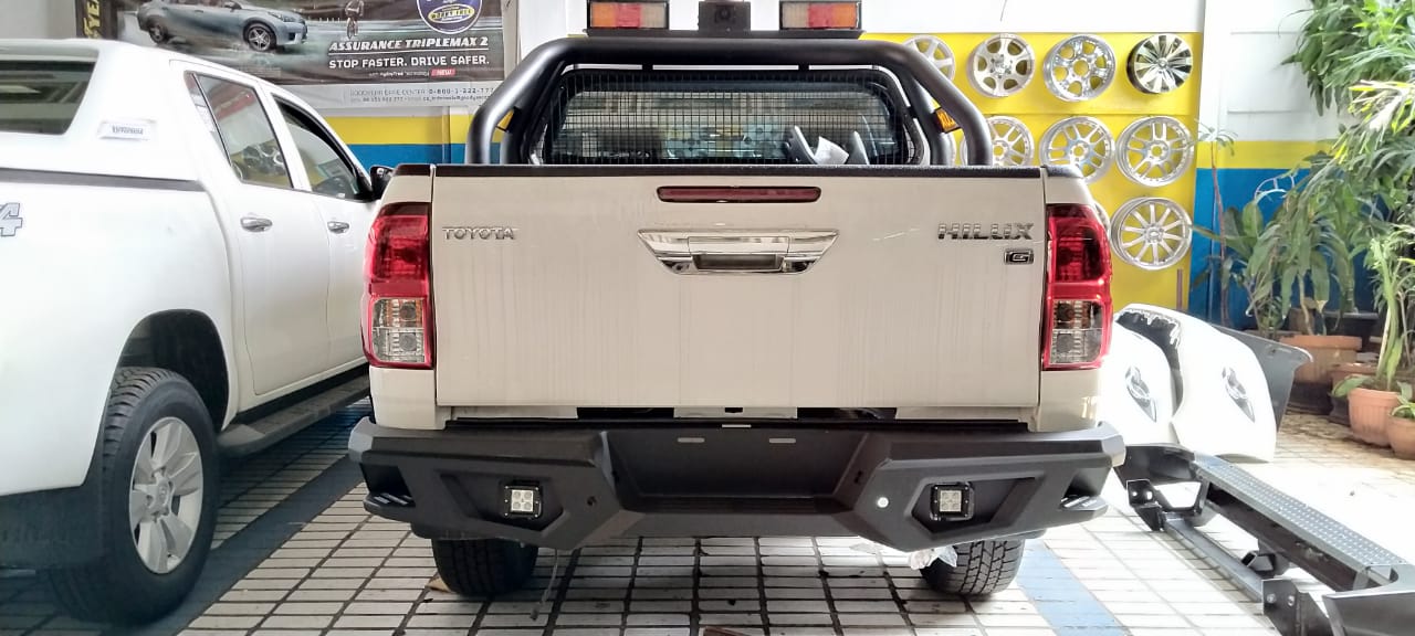 LD2 REAR BUMPER LIGHT LED TOYOTA HILUX REVO REAR BAR BULLBAR 4X4